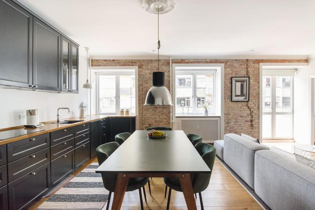 Cozy Apartment In Christianshavn W Two Balconies. Копенгаген Экстерьер фото